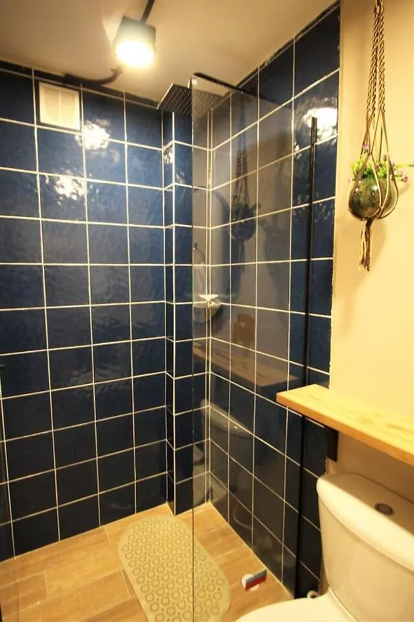 Apartamento Doble Con Bano Privado Y Wifi -One101 By Roots Rentals 麦德林 公寓